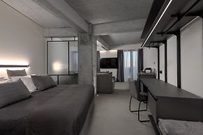 Essence Suites