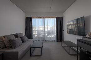 Essence Suites