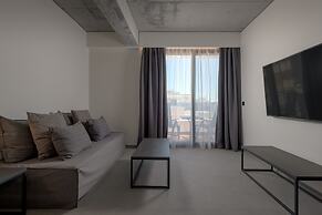 Essence Suites