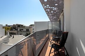 Essence Suites