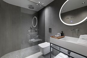 Essence Suites