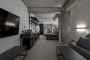 Essence Suites