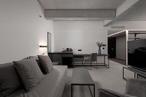Essence Suites