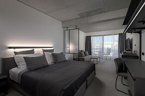 Essence Suites
