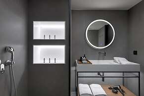Essence Suites