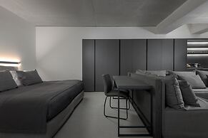 Essence Suites