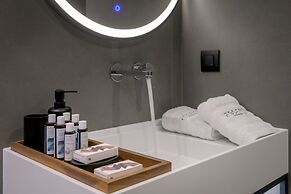 Essence Suites