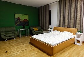 Alias Hostel