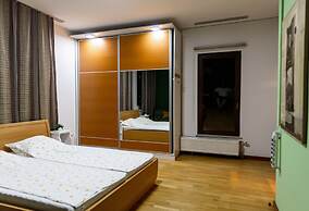Alias Hostel