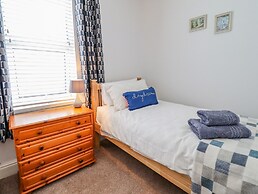 24 Cadnant Park