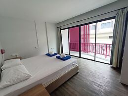 Slumber Party Surf Kata Phuket