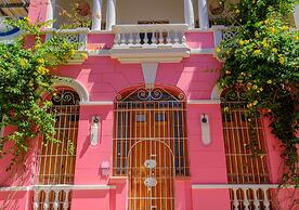 Casa Rosa Hotel