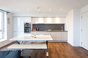 Stunning Brentford Penthouse