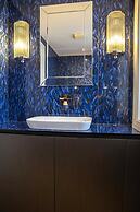 Stunning Rare Soho Gem