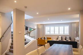 Stunning Rare Soho Gem