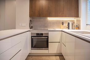 Stunning Rare Soho Gem
