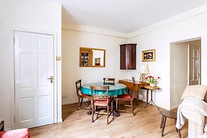 Cosy Pimlico Retreat