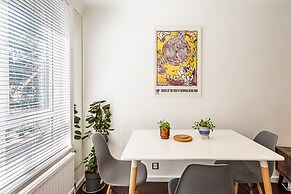 Bright & Cosy One-bed Apartment