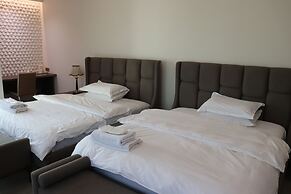 Meridian Hotel