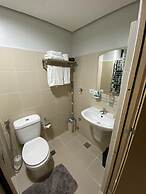 Beautiful Condominium With Swimming Pools Ect