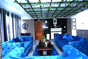 The Relyn Suite