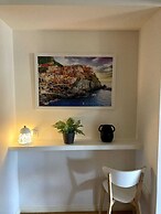 Modern 2 Bedroom Apartment in Perth