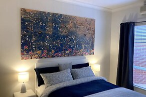 Modern 2 Bedroom Apartment in Perth