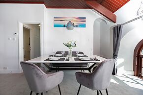 Cozy Cove Chapel