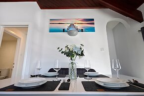 Cozy Cove Chapel