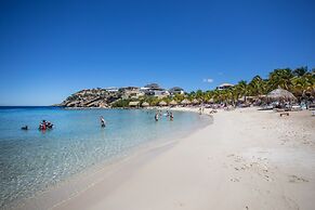 Blue Bay - The Reef