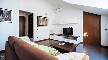 Viale Hambury 51