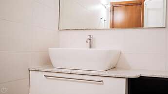 Viale Hambury 51