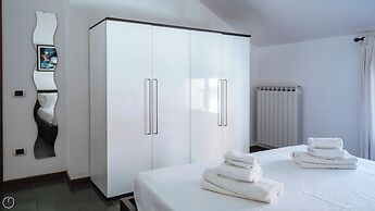 Viale Hambury 51