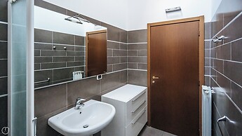 Viale Hambury 51