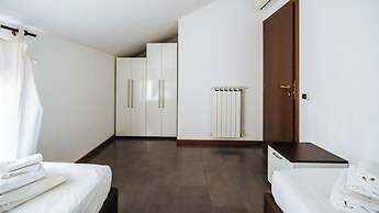 Viale Hambury 51
