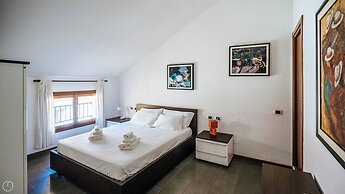 Viale Hambury 51