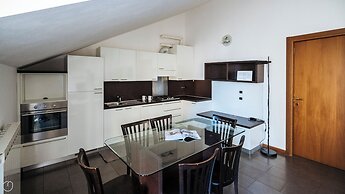 Viale Hambury 51