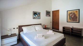 Viale Hambury 51
