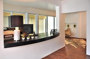 Casa Condado Hotel & Residences