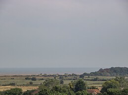 Alcombe House
