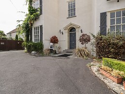 Alcombe House