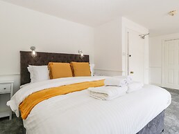 Alcombe House
