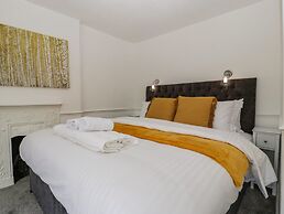 Alcombe House