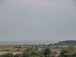 Alcombe House