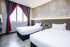 Sri Indar Hotel & Suites