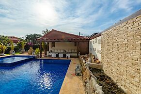 Tropical 6 Bedroom Villa Sanctuary