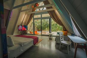 Oaga Art Resort