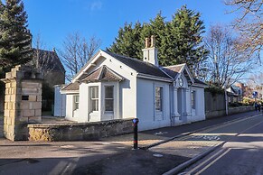 Porter's Lodge