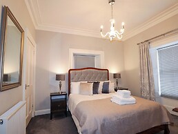 Porter's Lodge