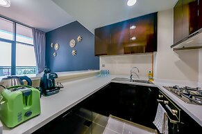 Tanin - Unique Modern Apt with Stunning Canal View